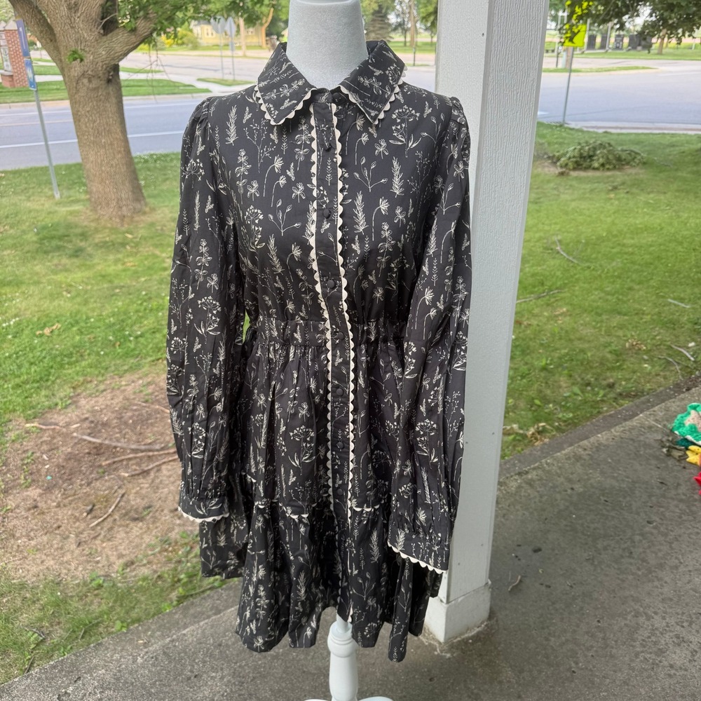 NWT Jodifl Los Angeles Floral Cottagecore Ric-Rac Trim Tiered Mini Dress Gray M